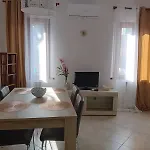 Corte مورانو